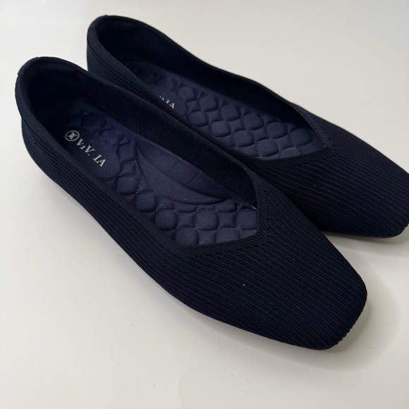 Vivaia Lightweight Square-Toe Navy Knit Slip-On Shoes - Picture 2 of 5